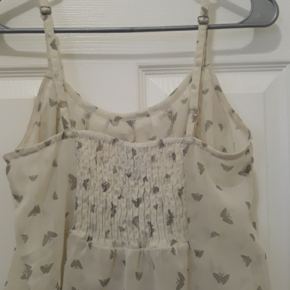 Ruffle Top - Picture 3 of 4